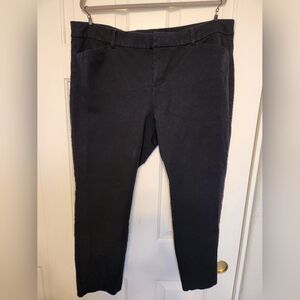 Old Navy Black Mid-Rise Pixie Pants